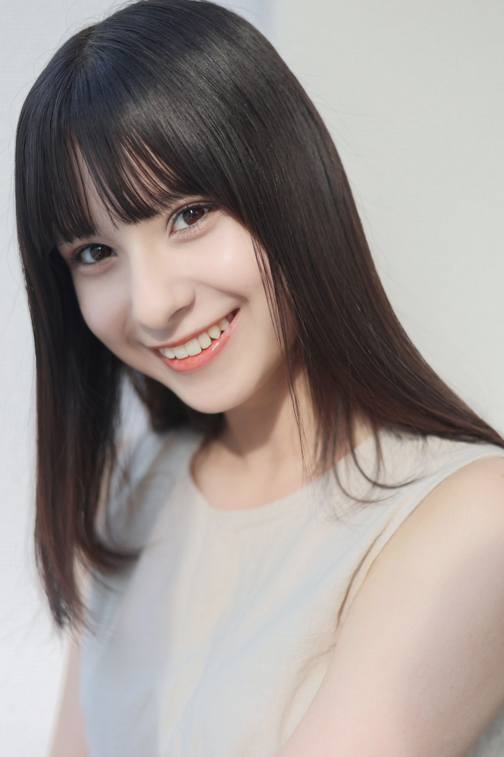 REINA  OZAKI